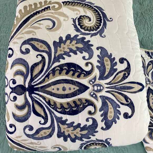 Madison Park Blue and Cream Comforter Set king 3 piece set - Picture 6 of 9